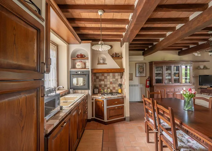 Vakantiehuis Casa Marlen - Medieval Borgo & Pool - Italywego *